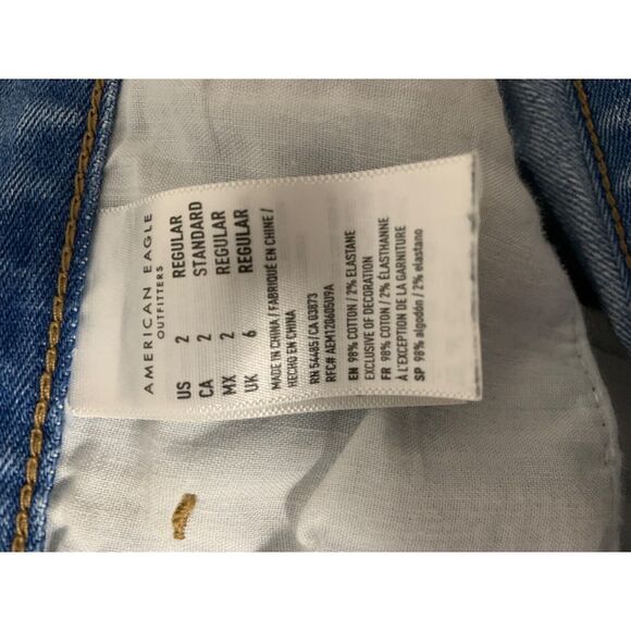 American Eagle Womens Mom Jean Light Wash Size 2 - Picture 7 of 7